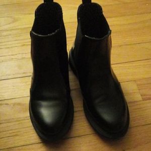 Dr Martens  Air Wair